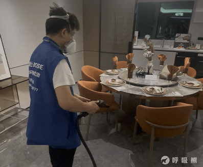 威博士