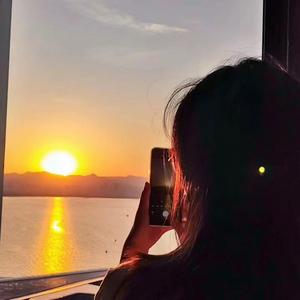来个小橙子