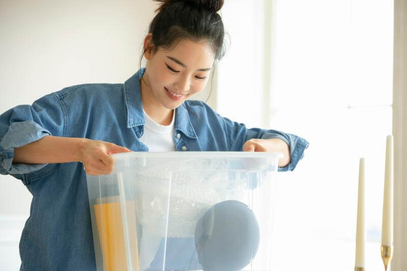 长期放在箱子里的收藏品,会有甲醛隐患吗?-图1