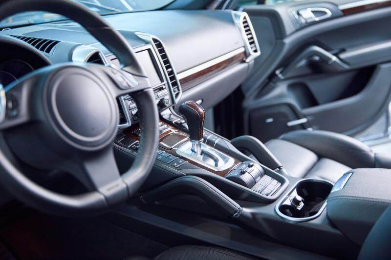 新车有味怎么办？全方位汽车除甲醛方法盘点-图1